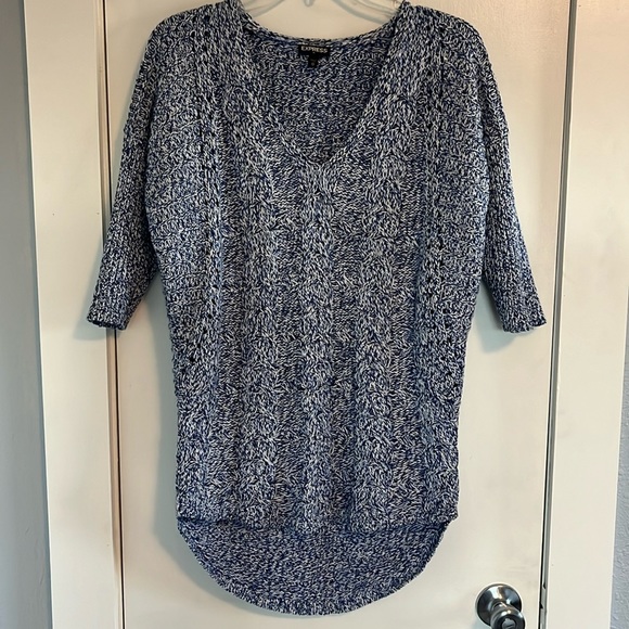 Express Short Sleeve V-Neck Marled Cable Tunic Sweater - Picture 2 of 9